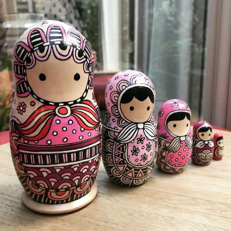 Painting blank nested dolls by Tazi