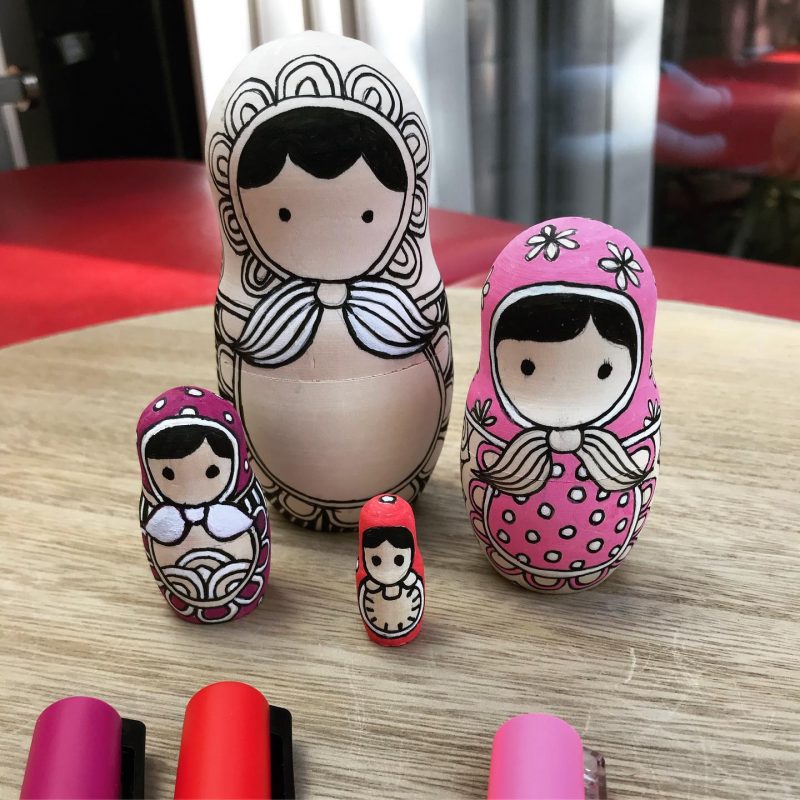 Painting blank nested dolls by Tazi